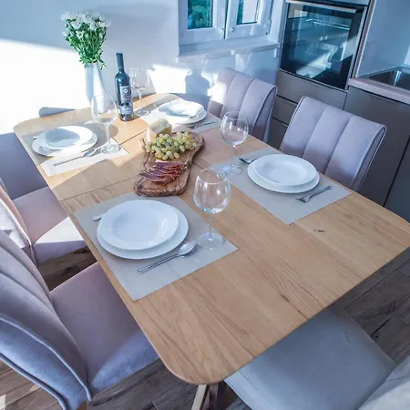 Riva House 3* Rogoznica (Sibenik-Knin)