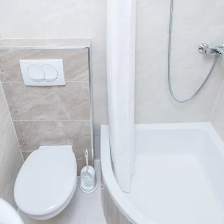 Riva House 3*