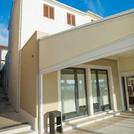 Gostinjska kuća Riva House